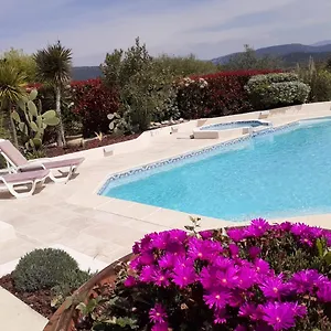  Hébergement de vacances Provençal Indépendant Avec Piscine Chauffée : Le Suy Bien